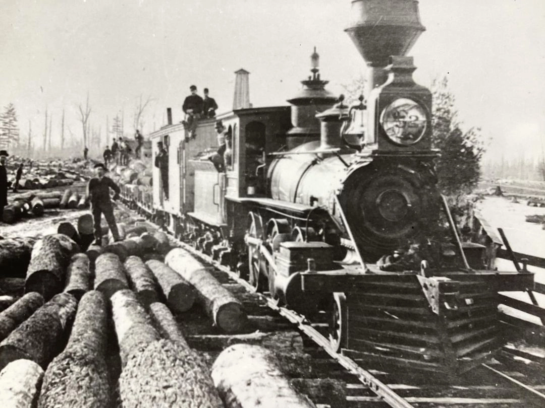 Averill Rollaway Log Train